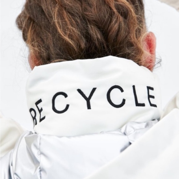 ZARA RECYCLED CAPSULE Oversized Puffer Jacket - Picture 4 of 7